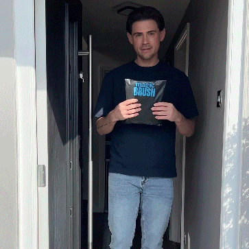 Kit de Toilettage Aspirant FluffOff™